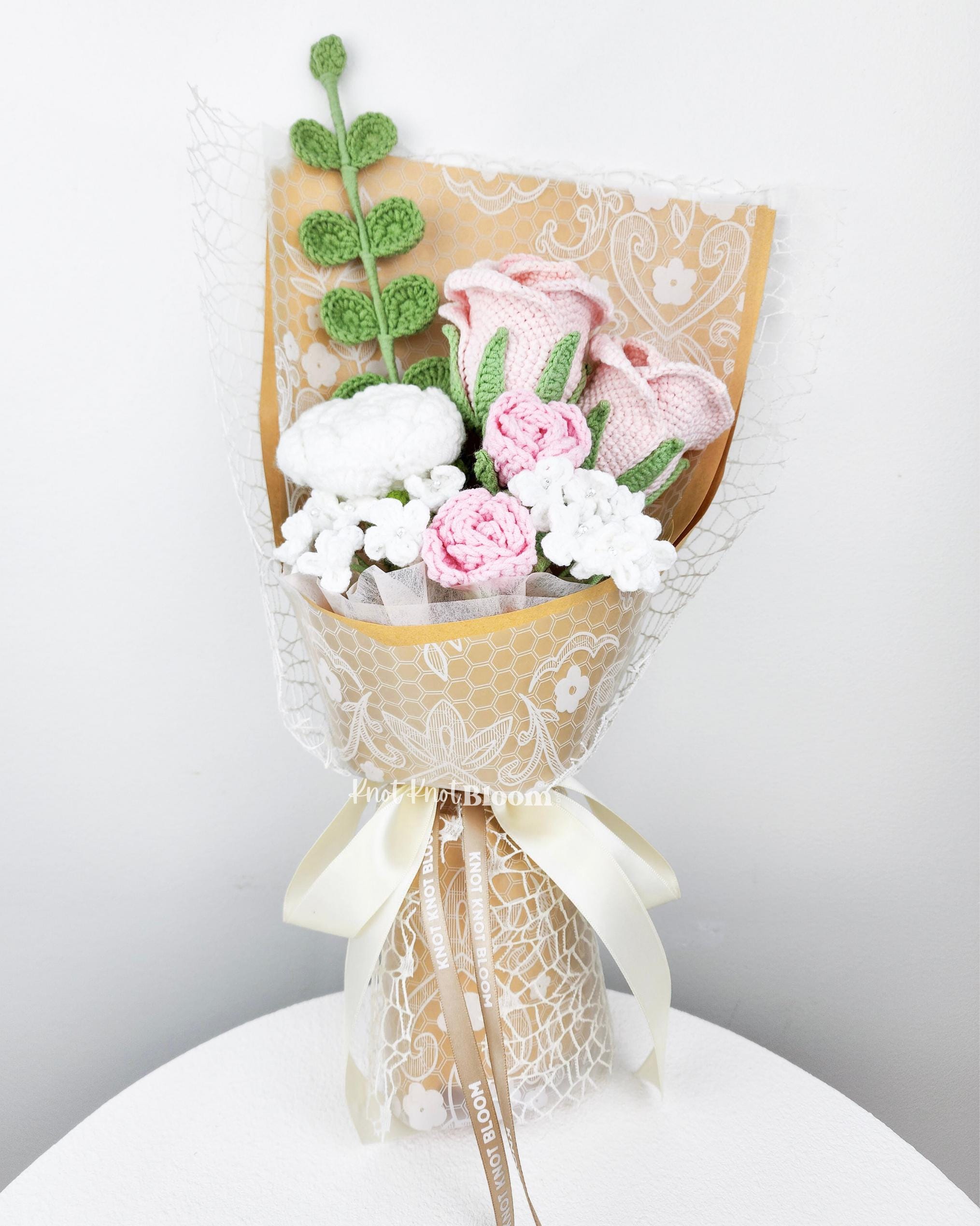 Beautiful Handmade Crochet Pink Rose Bouquet Valentine's Day Graduation Gift Knitted Craft - Image 4