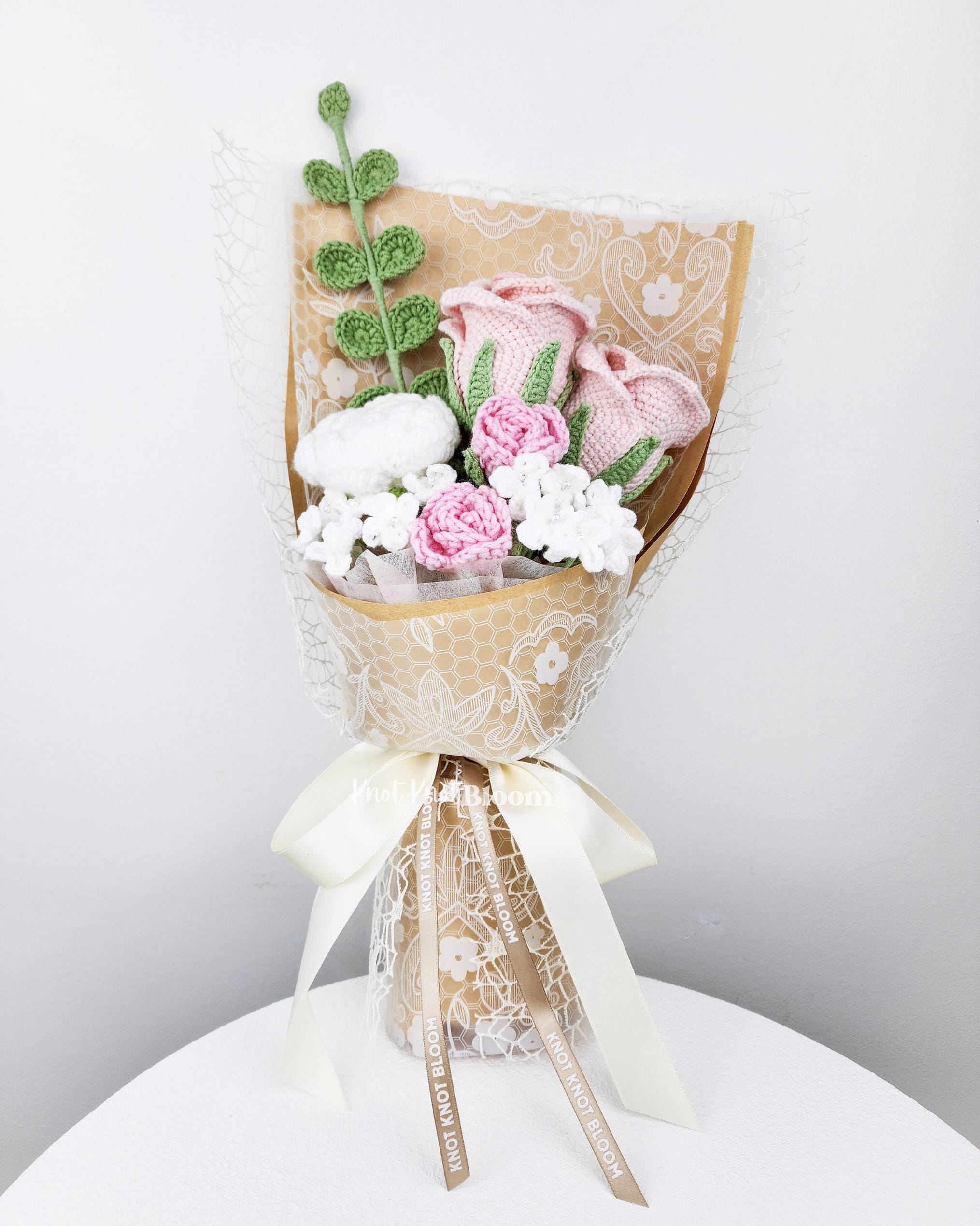 Beautiful Handmade Crochet Pink Rose Bouquet Valentine's Day Graduation Gift Knitted Craft - Image 7