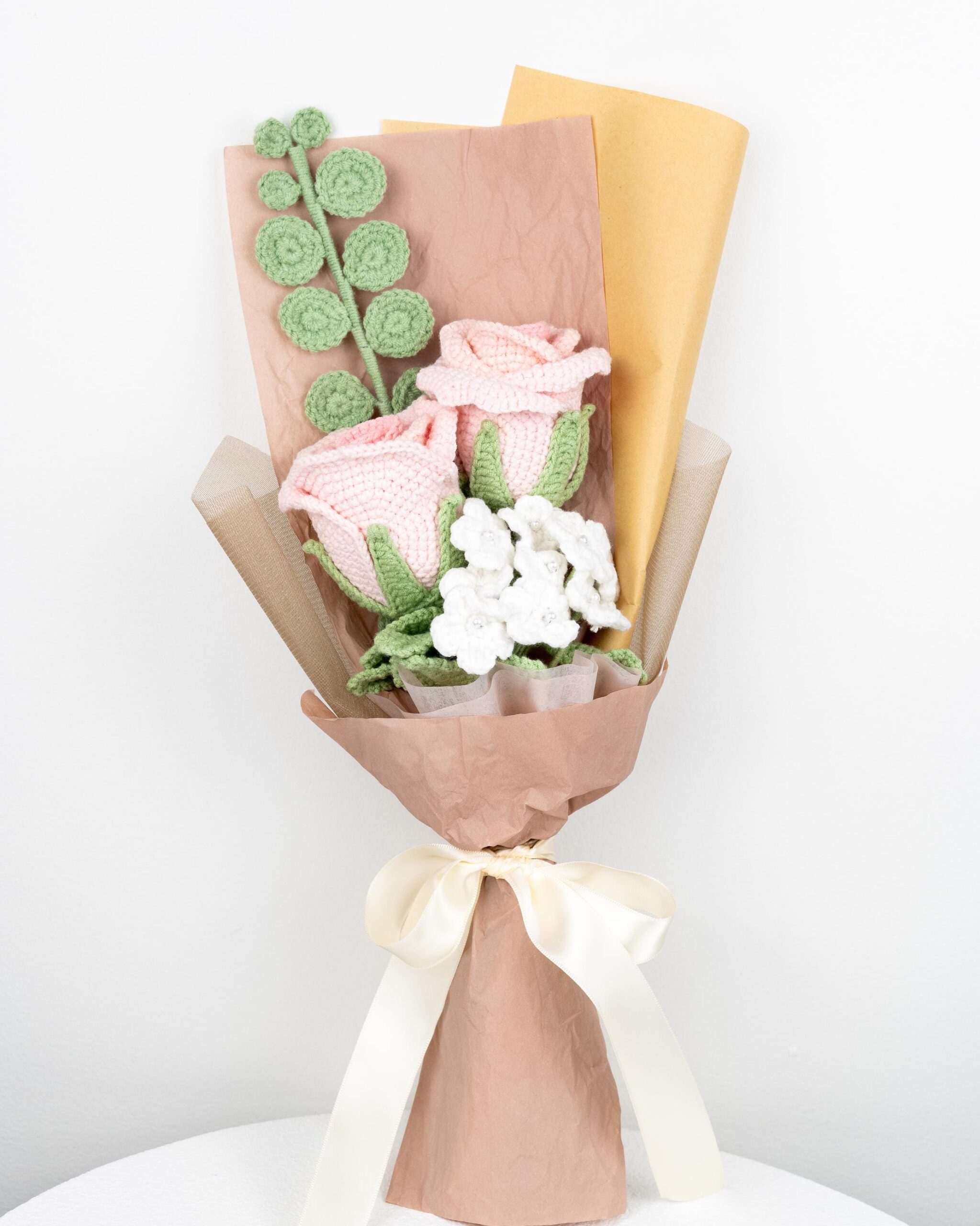 Beautiful Handmade Crochet Pink Rose Bouquet Valentine's Day Graduation Gift Knitted Craft - Image 9