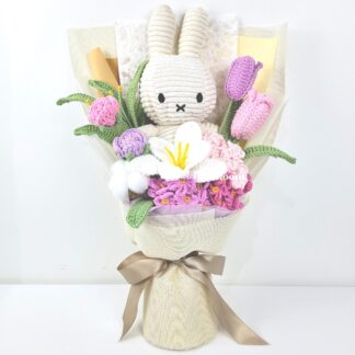 Beautiful 20cm White Plushie Crochet Flowers Bouquet Graduation Birthday Valentine's Day Gift Tulip Lover Knitted Craft