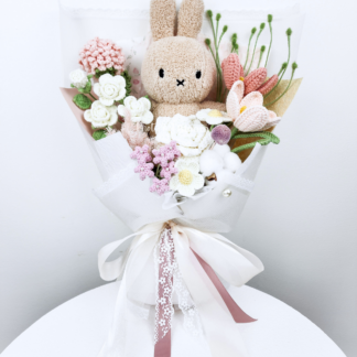 20cm Milk Tea Colour Plushie Crochet Flowers Bouquet Plushie Bridal Bouquet Birthday Valentine's Day Gift