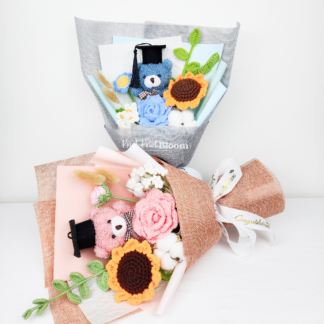 Cute Small Pink/Blue Bear Crochet Sunflower Graduation Bouquet Graduation Gift Teddy Bear Teacher's Gift